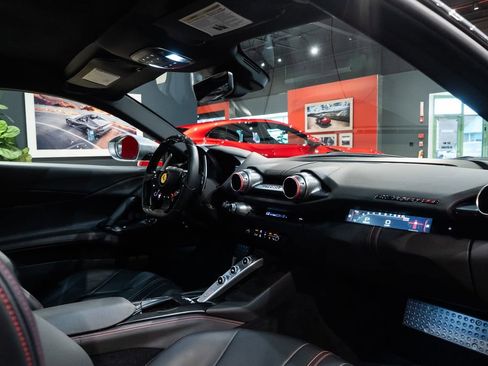 Used 2020 Ferrari 812 Superfast RWD image 50