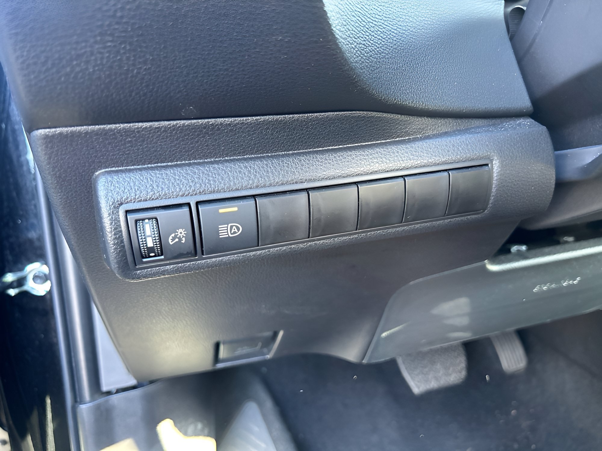 Used 2026 Toyota Corolla LE FWD image 21