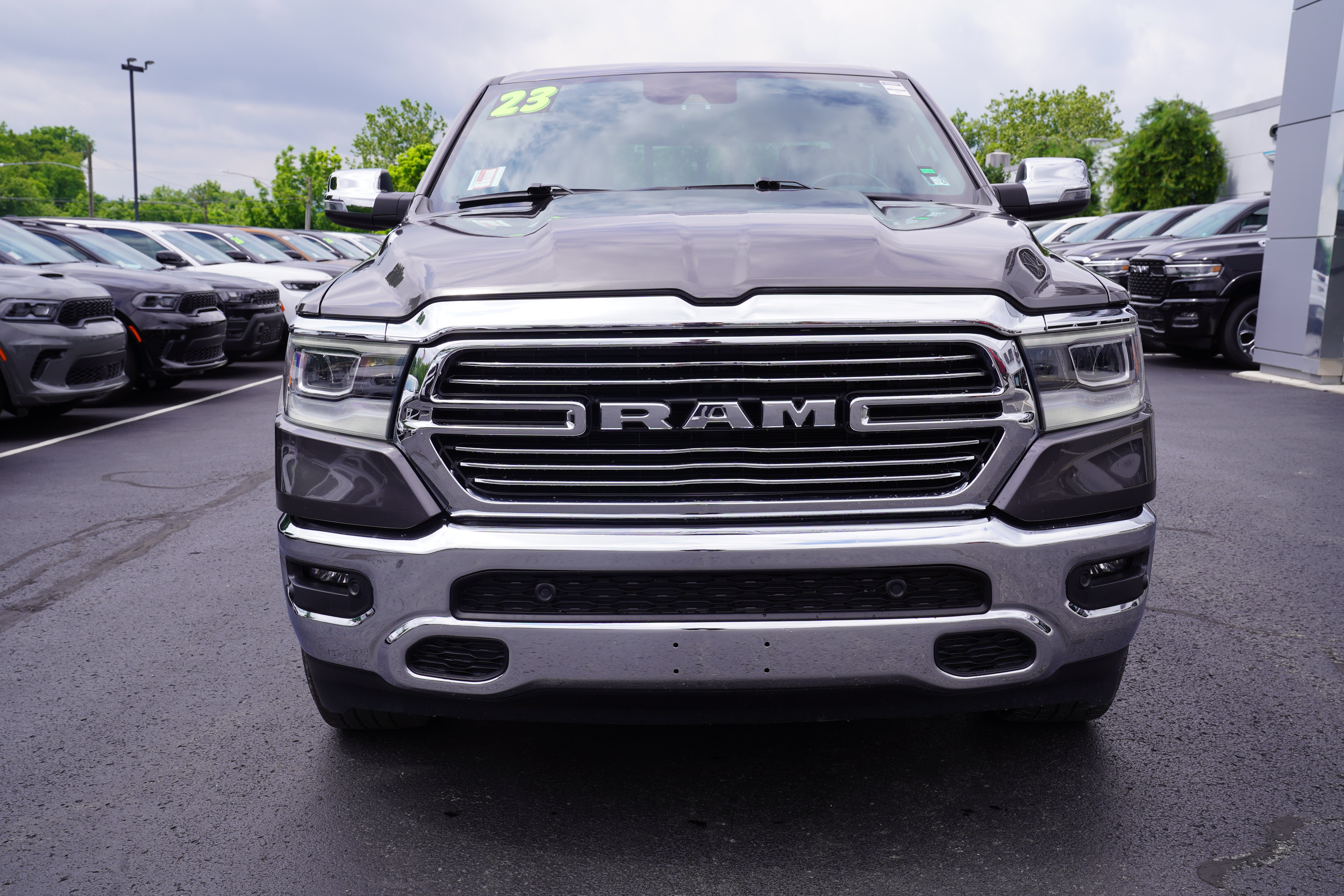 Used 2023 RAM 1500 Laramie AWD/4WD image 11