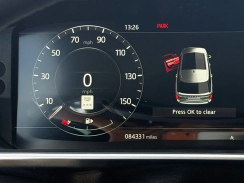 Used 2020 Land Rover Range Rover HSE image 21