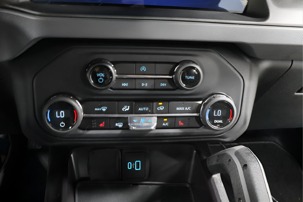 Used 2024 Ford Bronco Big Bend AWD/4WD image 30