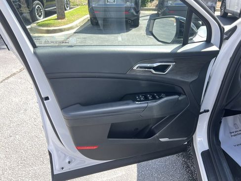 Used 2023 Kia Sportage X-Line w/ X-Line Premium Package AWD/4WD image 14