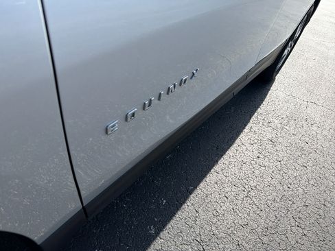 Used 2022 Chevrolet Equinox Premier AWD/4WD image 10