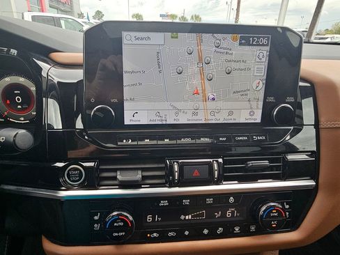 Used 2023 Nissan Pathfinder Platinum w/ Lighting Package (N93) image 28