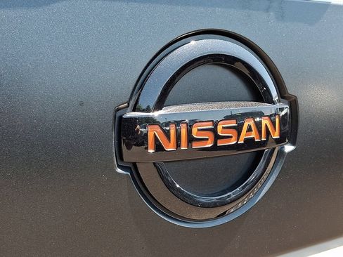 Used 2021 Nissan Titan PRO-4X w/ Pro-4x Convenience Package AWD/4WD image 31