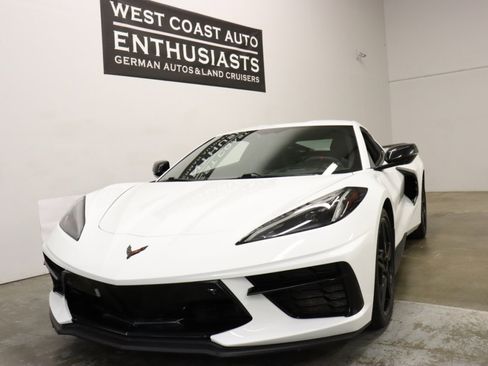 Used 2022 Chevrolet Corvette Stingray Premium Cpe w/ Z51 Performance Package RWD image 8