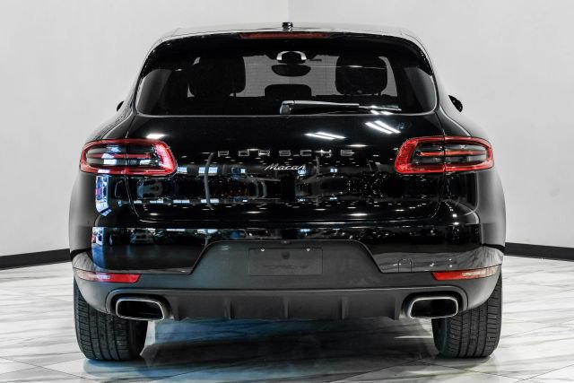 Used 2018 Porsche Macan AWD/4WD image 11