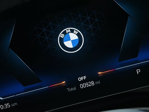 Used 2026 BMW 540i xDrive w/ M Sport Package AWD/4WD image 34