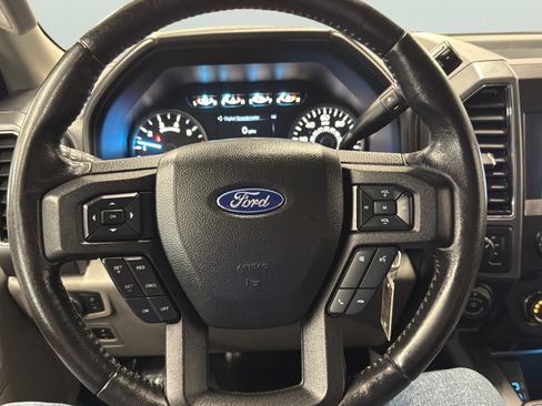 Used 2018 Ford F150 XLT w/ Equipment Group 302A Luxury AWD/4WD image 21