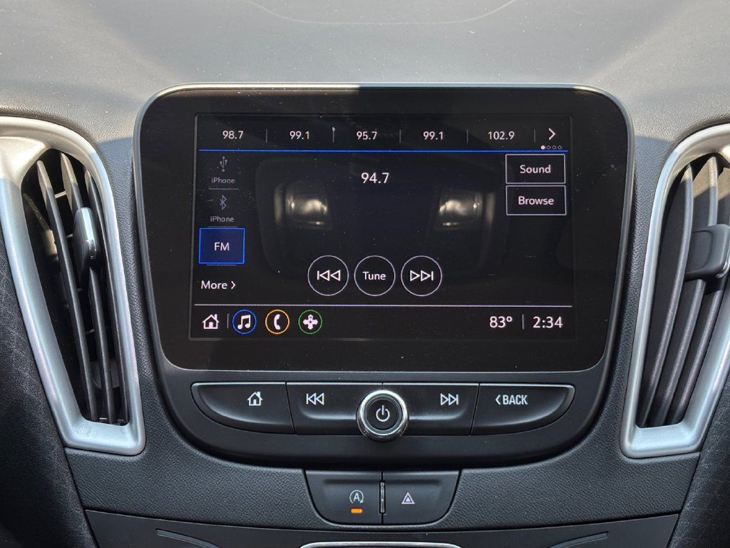 Used 2021 Chevrolet Malibu LS FWD image 18