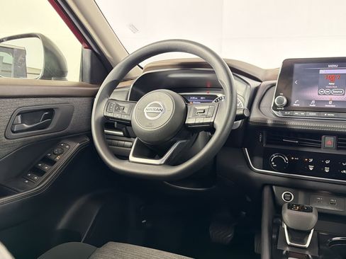 Used 2021 Nissan Rogue S image 26