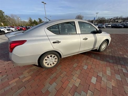 Used 2014 Nissan Versa S Plus image 24
