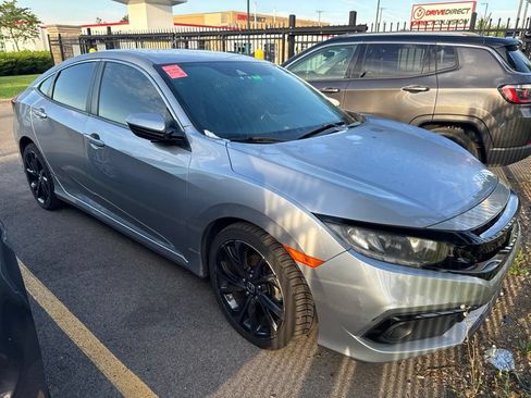 Used 2019 Honda Civic Sport image 3