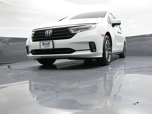 Certified 2024 Honda Odyssey EX-L image 29