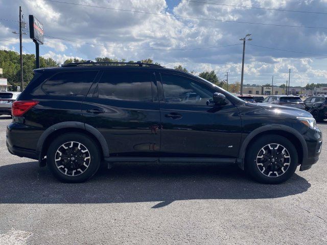 Used 2020 Nissan Pathfinder SL FWD image 2