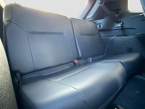 New 2025 Mitsubishi Outlander SE image 29