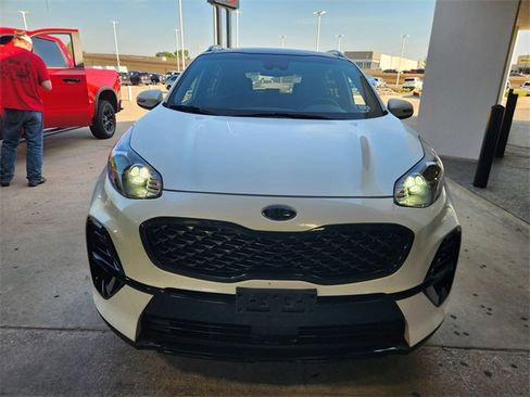 Used 2021 Kia Sportage S w/ S FWD Premium Package image 2