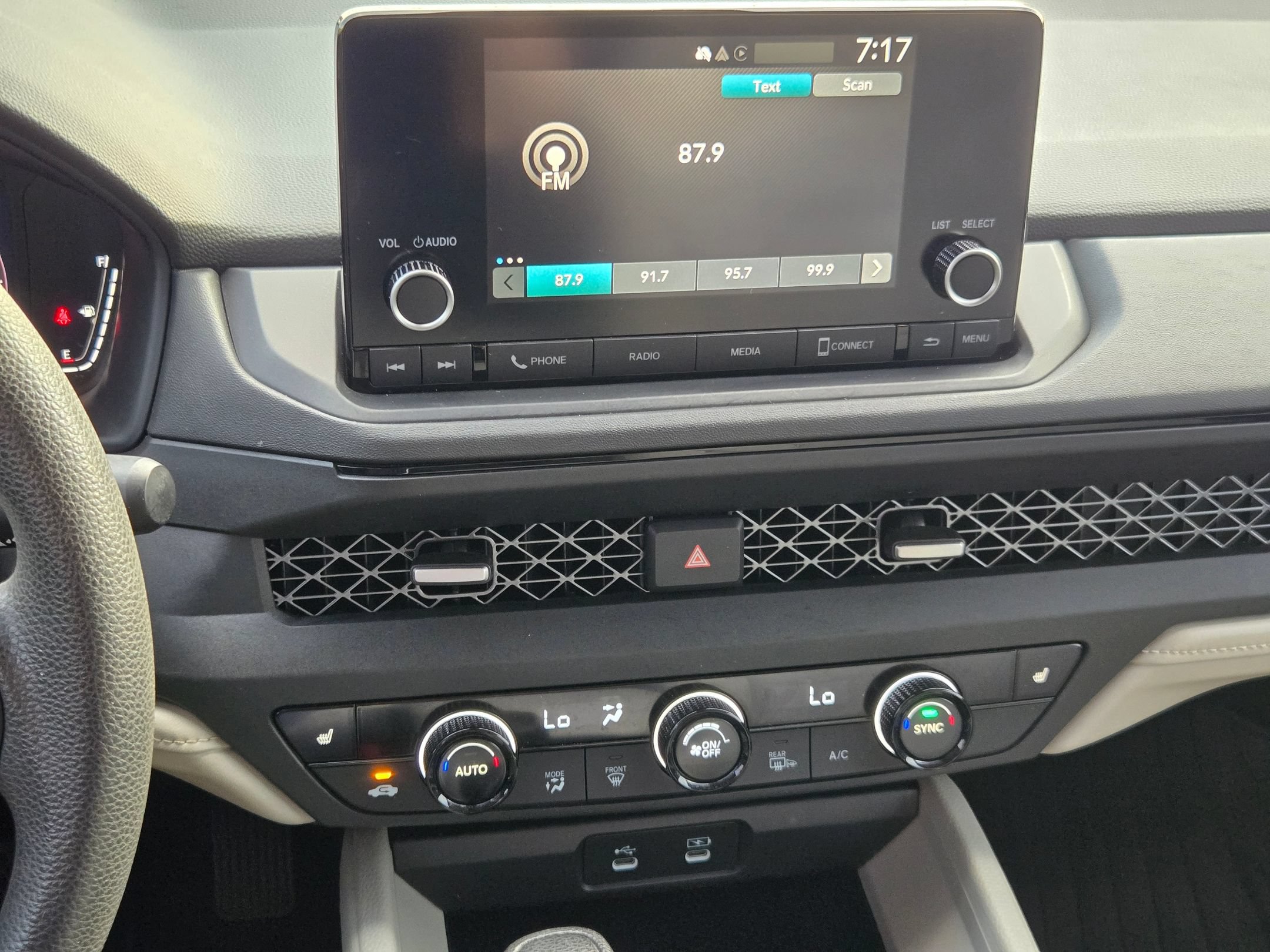Used 2023 Honda Accord EX image 31