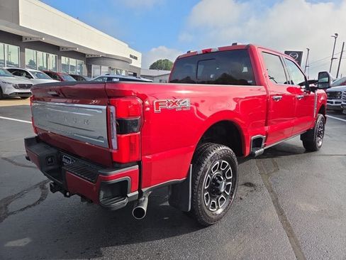 Used 2023 Ford F250 Platinum w/ FX4 Off-Road Package AWD/4WD image 5