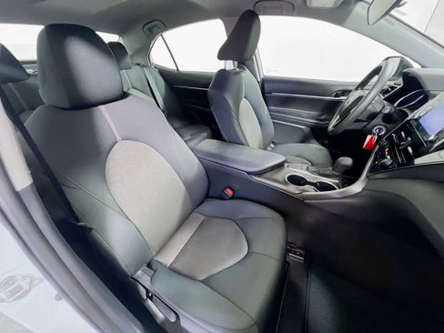 Used 2023 Toyota Camry LE image 30