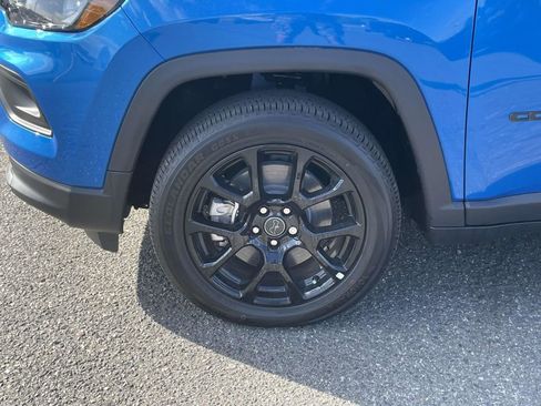 New 2026 Jeep Compass Latitude image 11