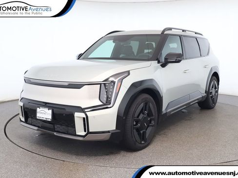 Used 2024 Kia EV9 GT-Line image 1