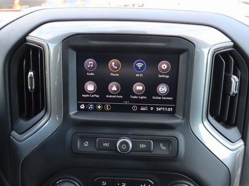 Used 2021 Chevrolet Silverado 1500 Custom image 9