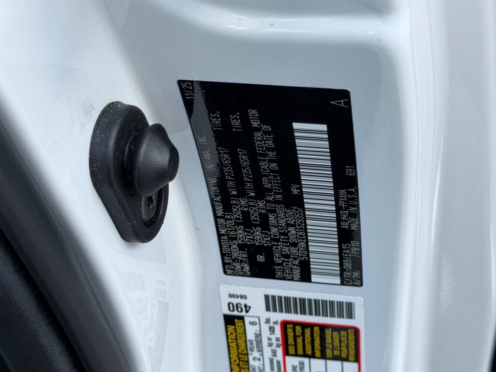 Used 2026 Toyota Sienna XLE FWD image 29