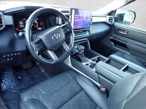 Used 2024 Toyota Tundra Limited AWD/4WD image 8