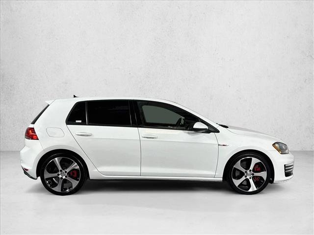 Used 2017 Volkswagen Golf 4-Door FWD image 4