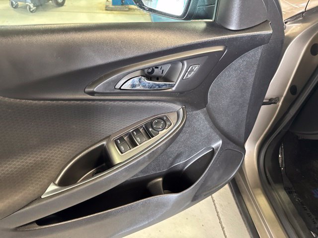 Used 2020 Chevrolet Malibu LT FWD image 37