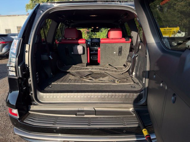 Certified 2023 Lexus GX 460 Luxury w/ Sport Design Package AWD/4WD image 11