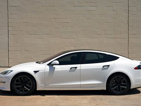 Used 2021 Tesla Model S Plaid image 50