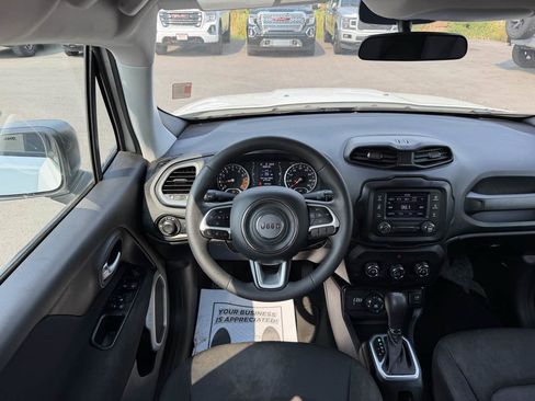 Used 2019 Jeep Renegade Sport w/ Sport Appearance Group AWD/4WD image 13