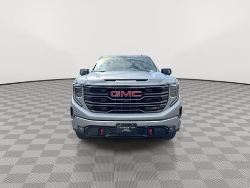 Used 2023 GMC Sierra 1500 AT4 w/ Technology Package AWD/4WD image 3