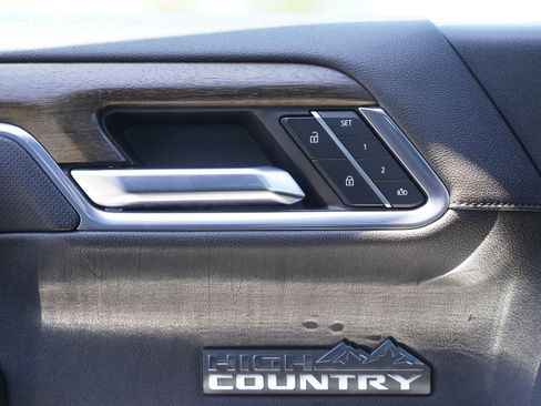 Used 2024 Chevrolet Silverado 1500 High Country AWD/4WD image 16