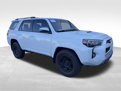 Used 2024 Toyota 4Runner TRD Off-Road Premium w/ Moonroof Package AWD/4WD image 3