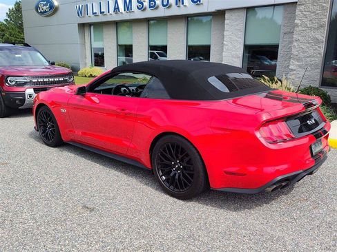 Used 2018 Ford Mustang GT Premium w/ GT Performance Package RWD image 2