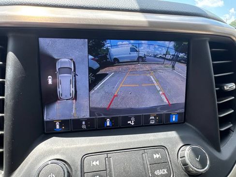 Used 2022 GMC Acadia Denali w/ Denali Technology Package AWD/4WD image 12