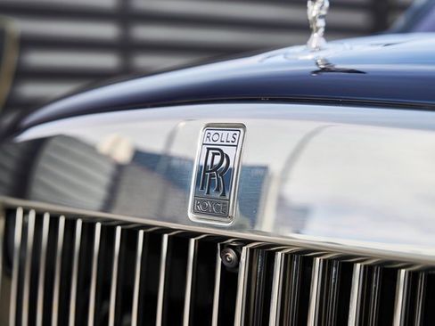 Used 2022 Rolls-Royce Cullinan w/ Cullinan Package image 9