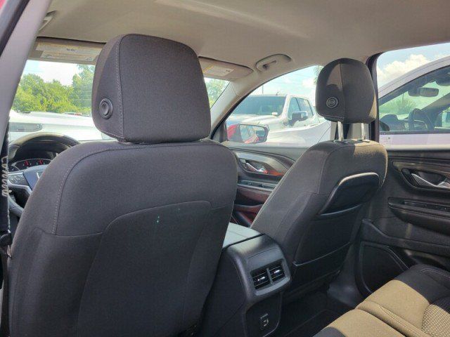 Used 2022 GMC Terrain SLE w/ Driver Convenience Package FWD image 26