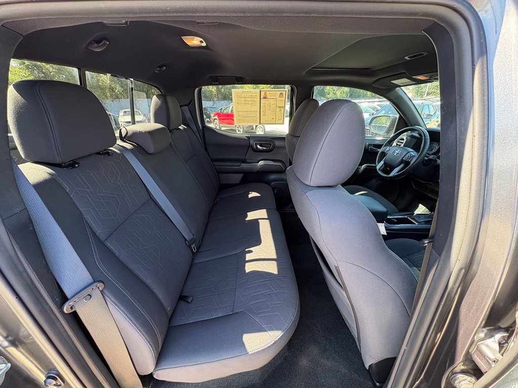 Used 2017 Toyota Tacoma TRD Off-Road RWD image 26