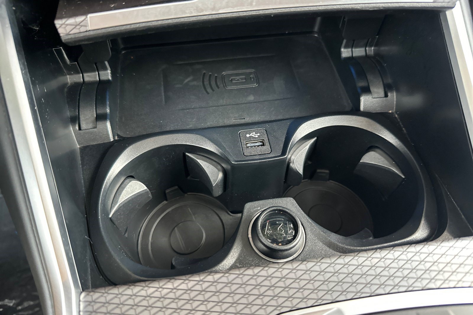 Certified 2025 BMW i4 eDrive40 RWD image 39