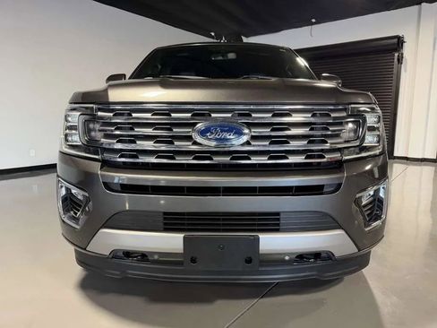 Used 2018 Ford Expedition Max Limited w/ Equipment Group 301A AWD/4WD image 2