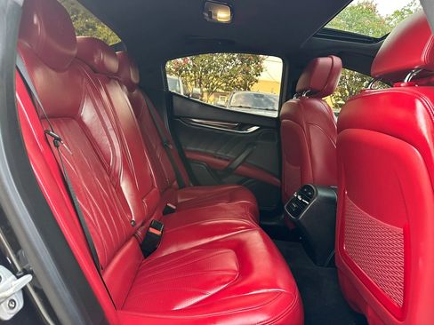 Used 2019 Maserati Ghibli S GranLusso AWD/4WD image 24