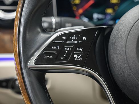 Used 2022 Mercedes-Benz E 350 4MATIC Sedan image 18
