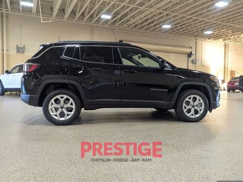 New 2026 Jeep Compass Latitude image 4