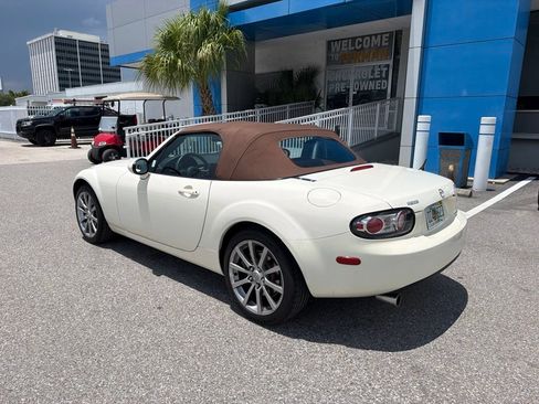 Used 2007 MAZDA MX-5 Miata Grand Touring w/ Premium Pkg RWD image 6