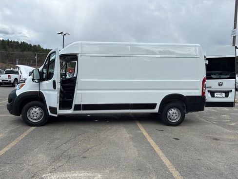 Used 2023 RAM ProMaster 2500 FWD image 14