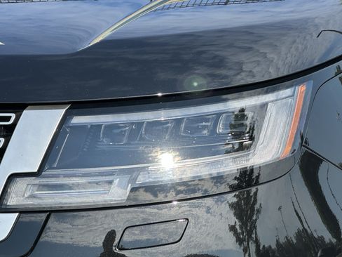 Certified 2024 Land Rover Range Rover Autobiography AWD/4WD image 10